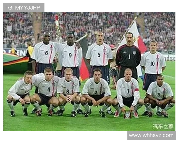 足球明星人物缩小图解析与背后故事探秘