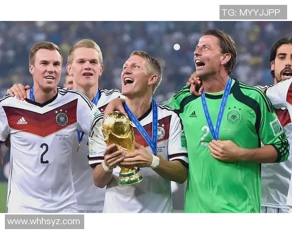 足球明星领奖瞬间精彩瞬间大汇集让我们一起见证他们的荣耀与成就