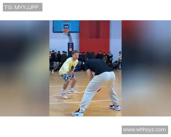 篮球明星闪耀香港赛场激情对决引发球迷热潮 篮球明星闪耀香港赛场激情对决引发球迷热潮